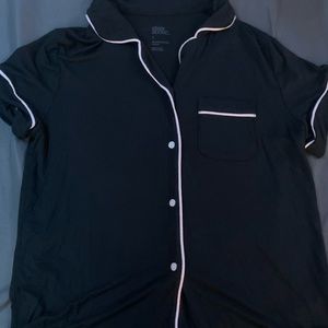 BLACK AND PINK SLEEPING BUTTON UP SHORT SLEEVE